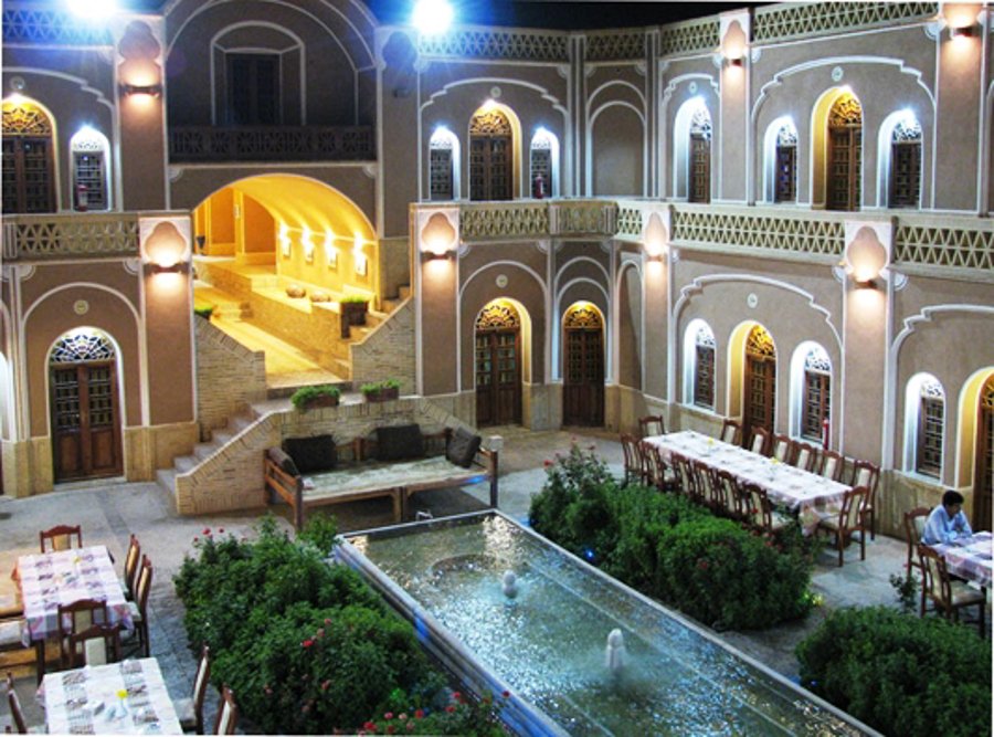 هتل مشیرالممالک یزد