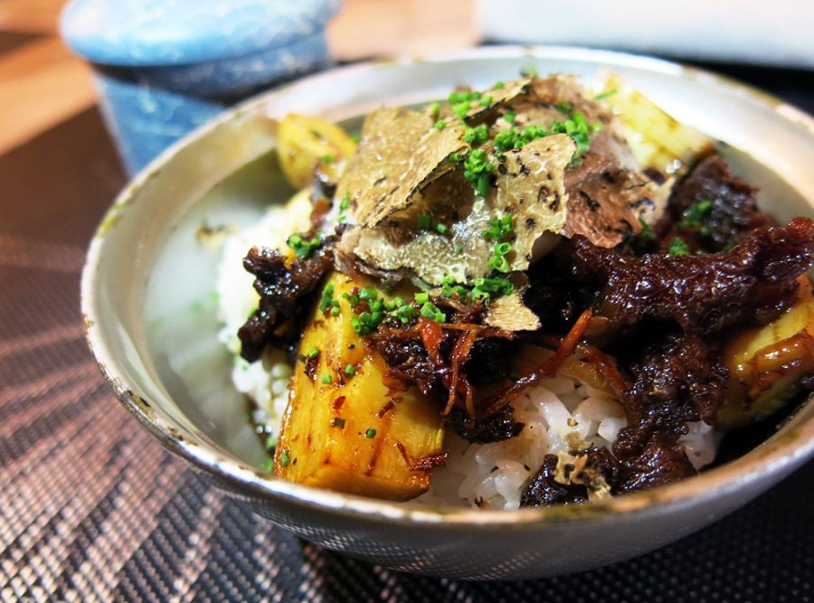 izy-miyazaki-wagyu-bowl-for-gourmet-adventures