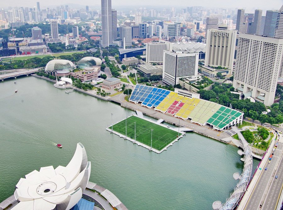 SG-marina-bay-sands-hot-float-stad