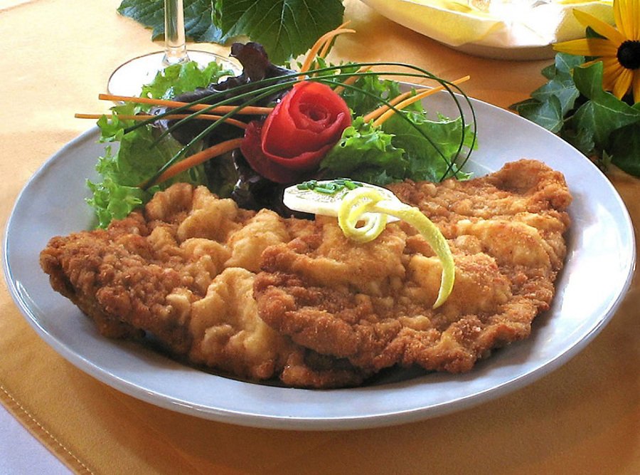 1200px-Wiener-Schnitzel02