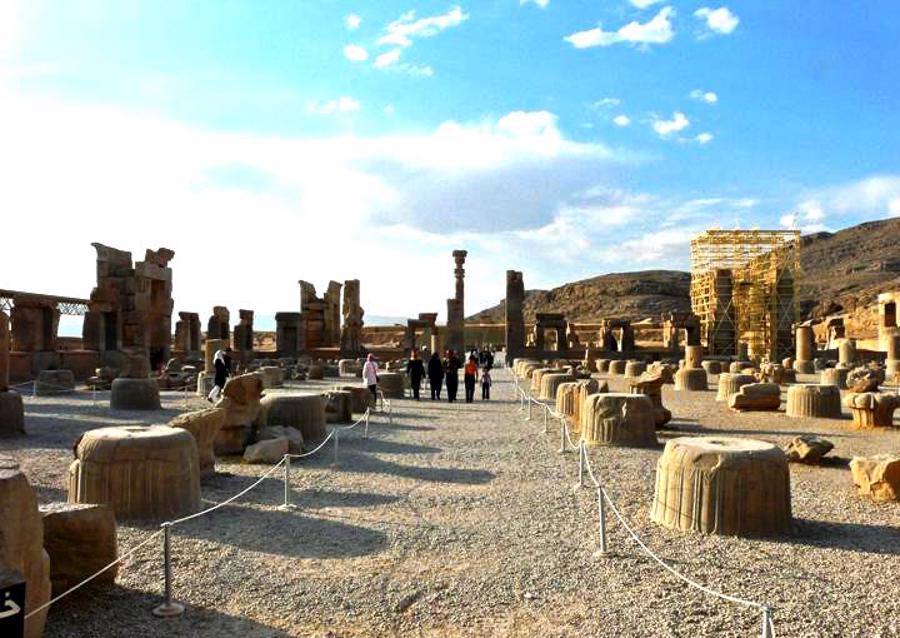 تالار صدستون