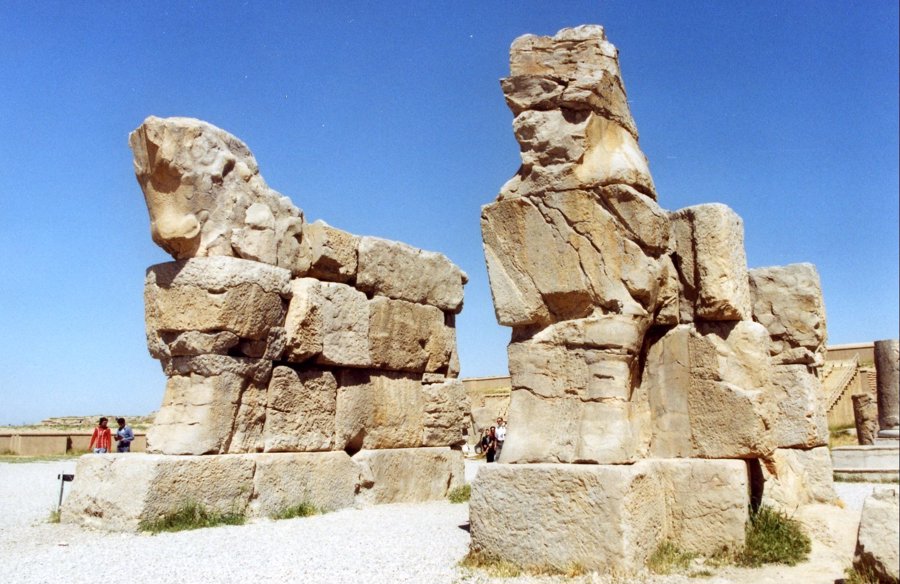 دروازه ناتمام