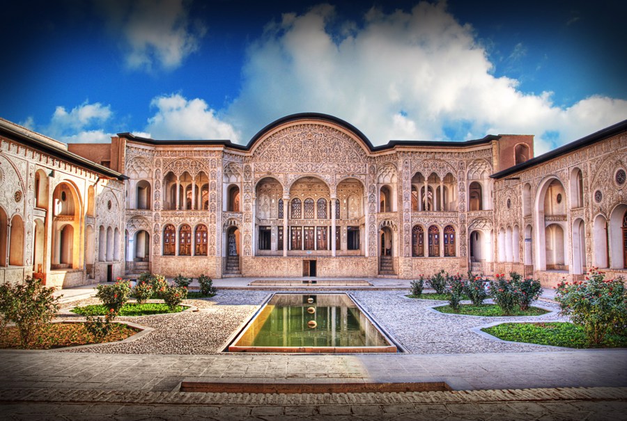 خانه طباطبائی ها