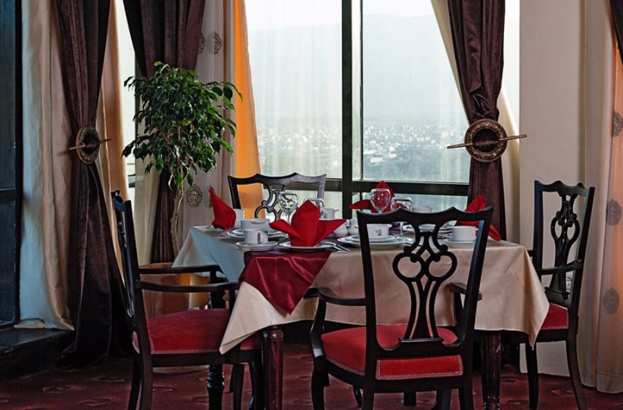 هتل بزرگ چمران شیراز