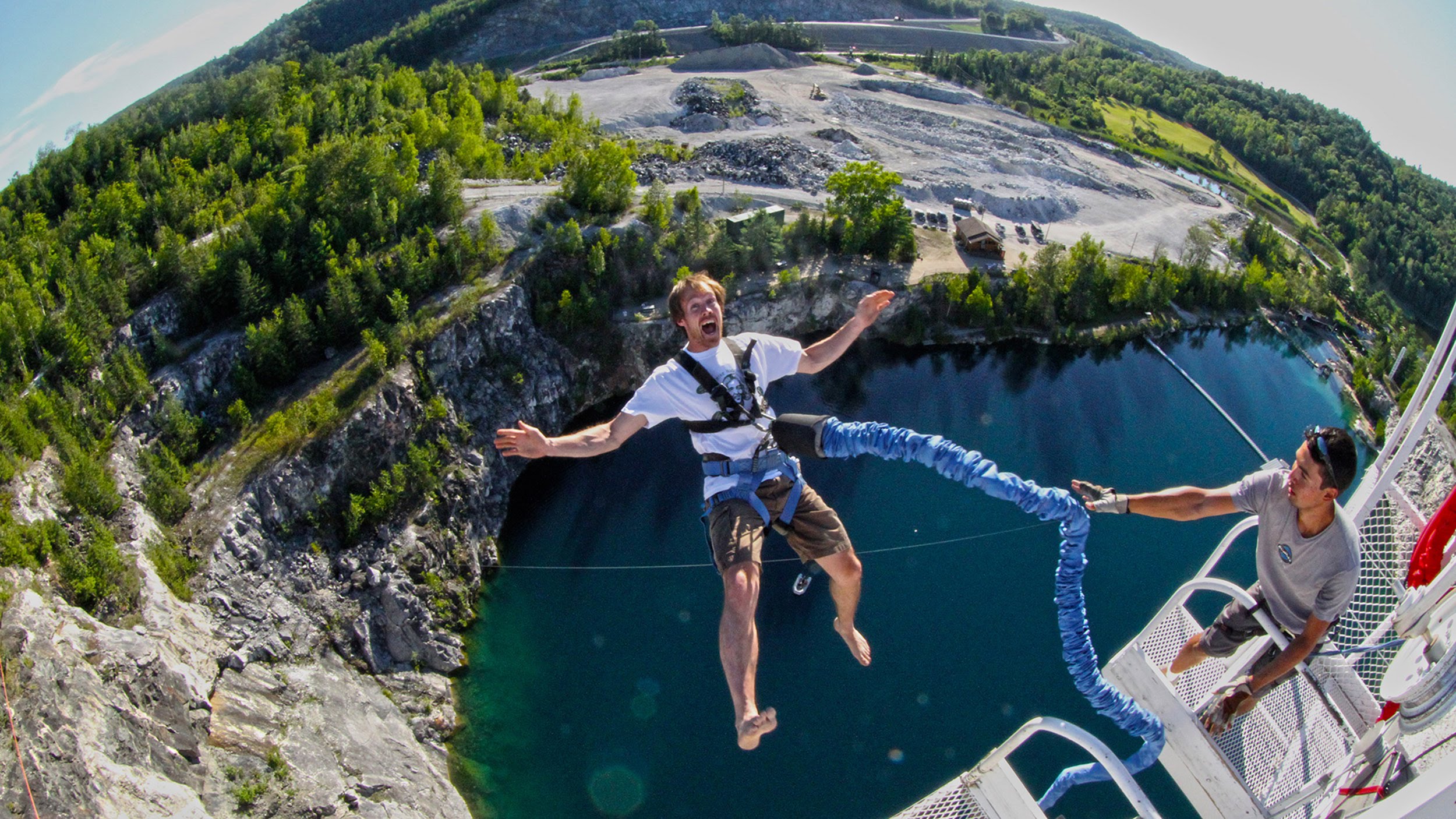 Банджи джампинг это. Bungee jumping новая Зеландия. Банджи джампинг Рускеала. Каньон Невис новая Зеландия банджи прыжок. Банджи джампинг Ташкент.