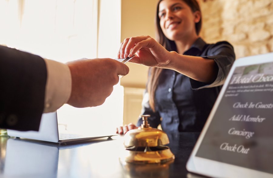 بهترین زمان اقامت در هتل