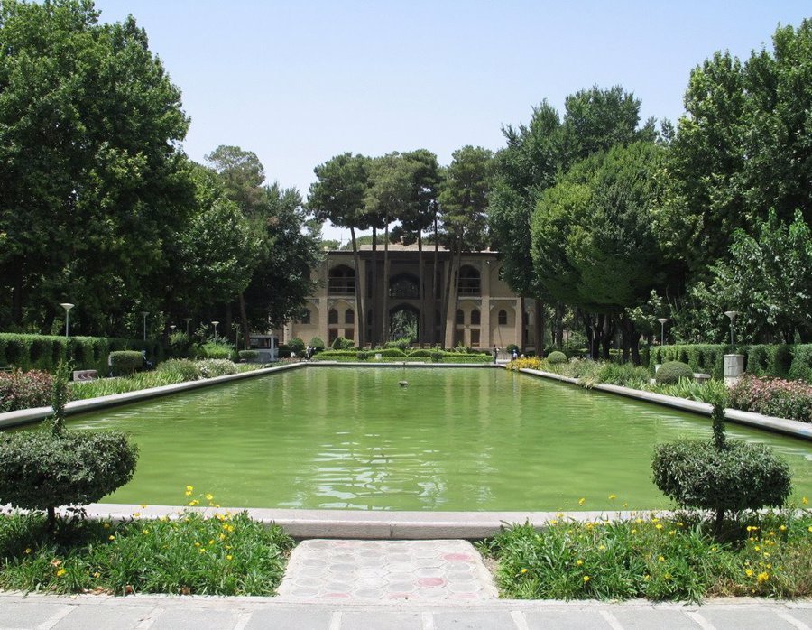 کاخ تاریخی هشت بهشت اصفهان