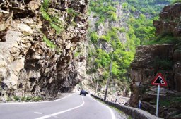 مشکلات سفر زمینی گردشگران