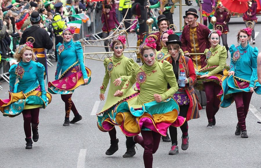 جشن و پایکوبی در ایرلند