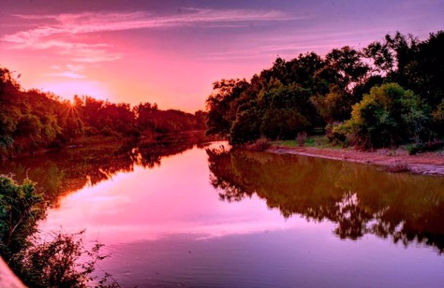 - پارک ملی Deux Balés