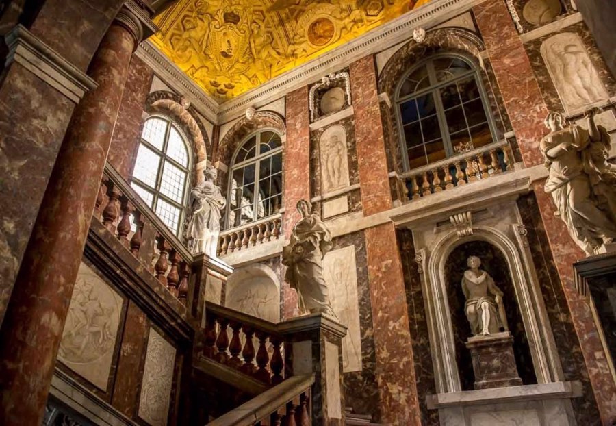 کاخ دروتنینگهولم