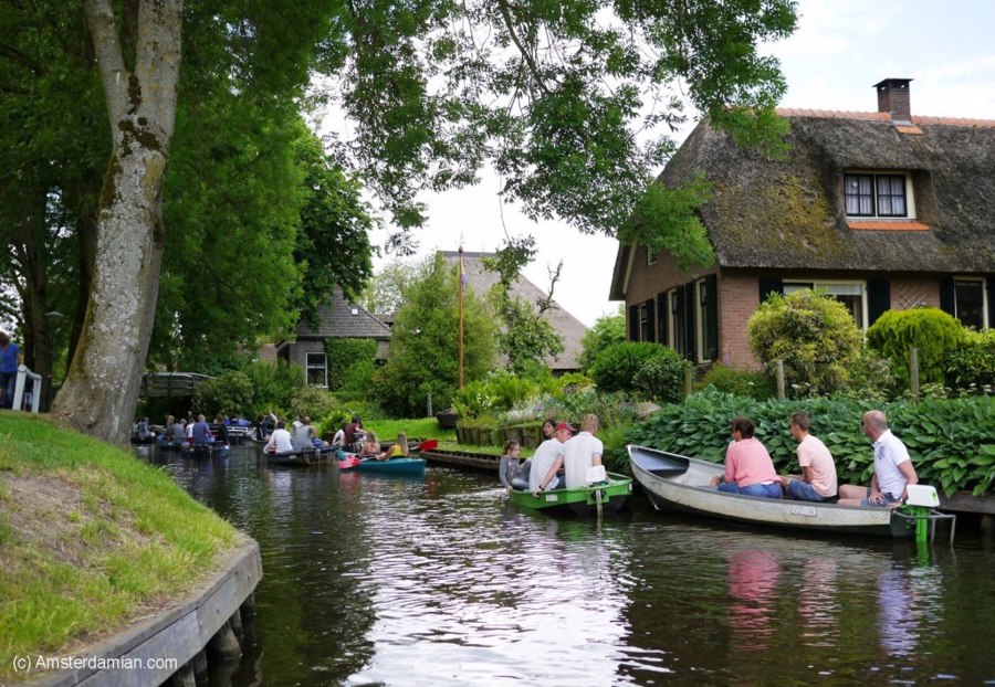 قایق سواری در گیتورن