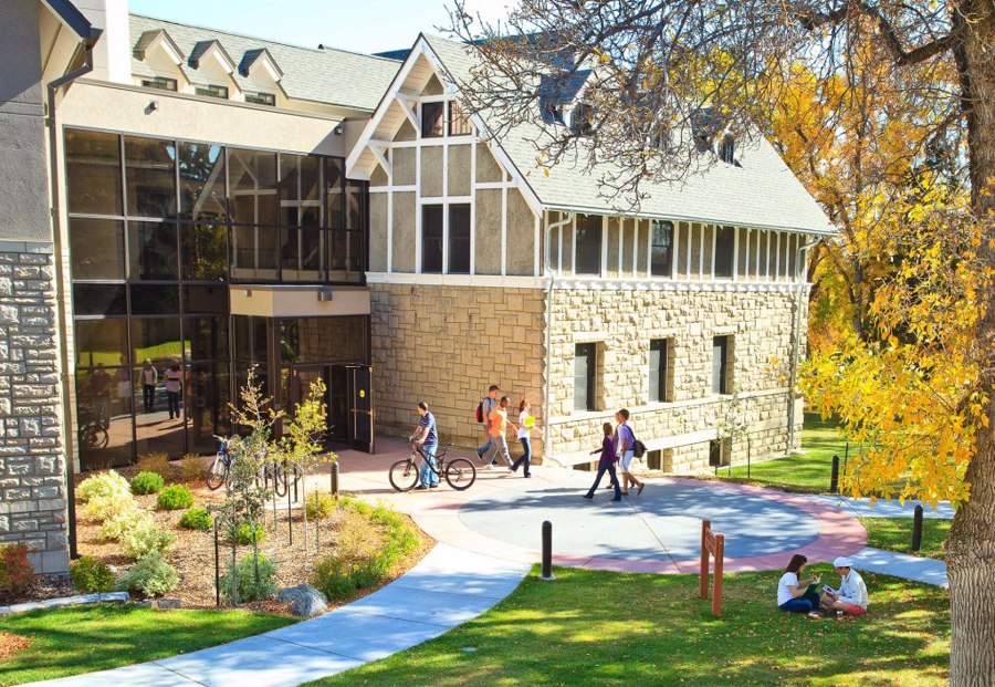 کالج کوهستان‌های راکی | Rocky Mountain College