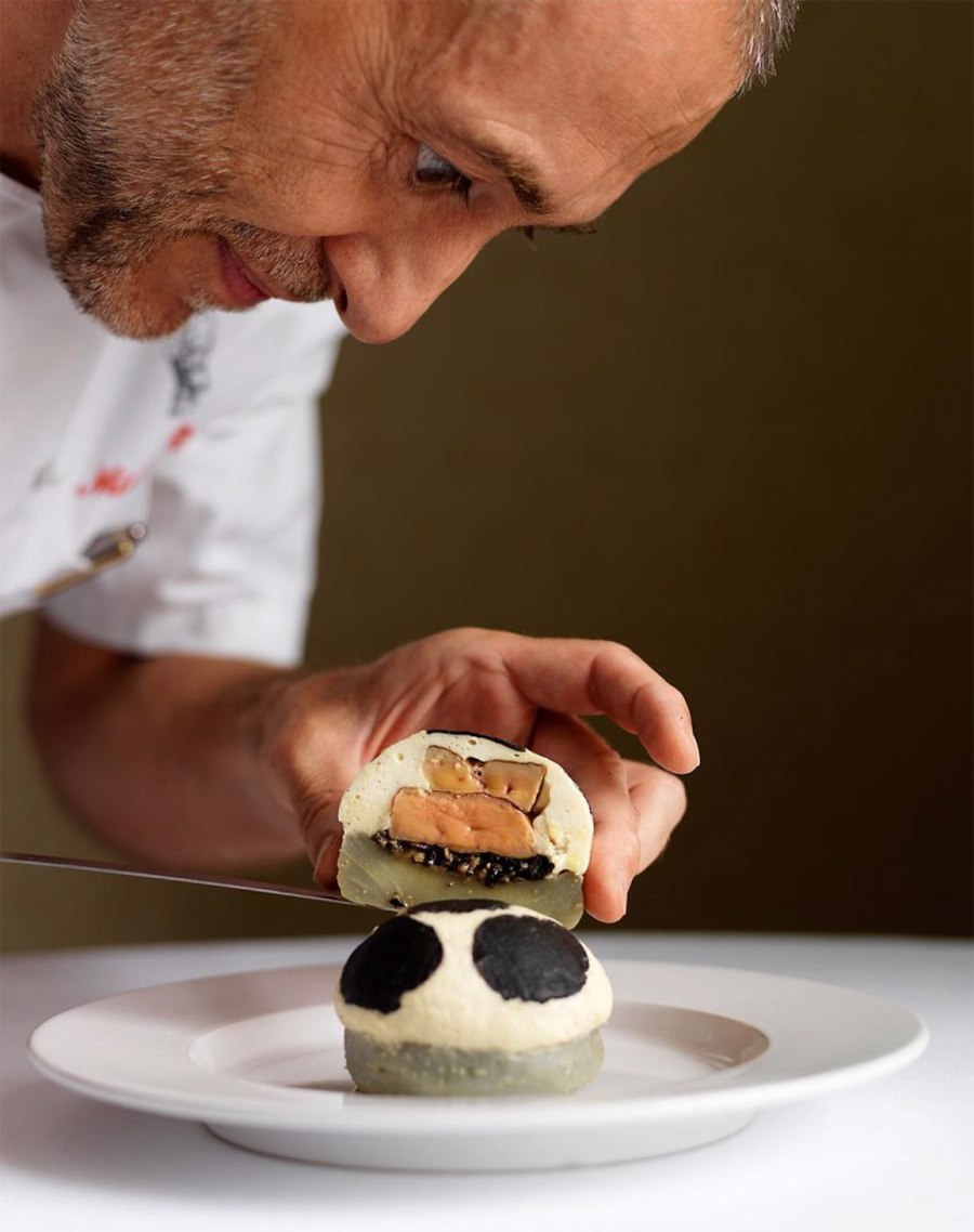 رستوران لو گاوروش | Le Gavroche Restaurant