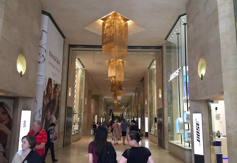 مرکز خرید زیرزمینی کاروزل دو لوور | Carrousel du Louvre