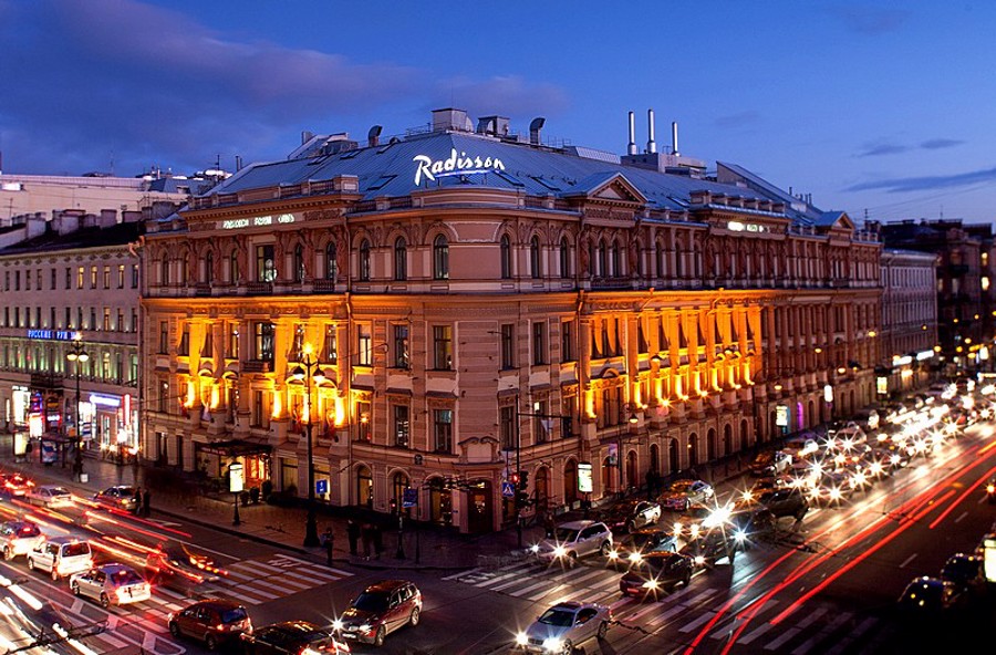 هتل رادیسون رویال | Radisson Royal Hotel