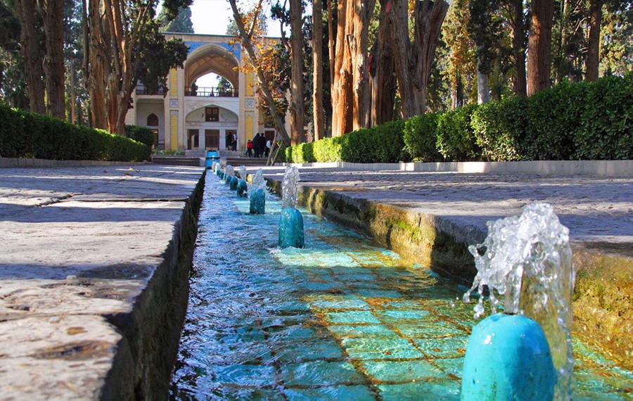 نمایی از باغ فین کاشان