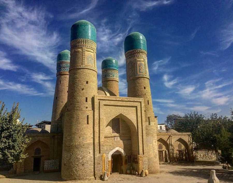 مدرسه چهار منار