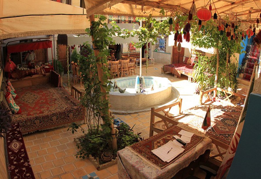 shiraz-golshan-hotel